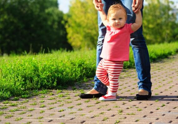 Guía para elegir pañales para bebés en movimiento