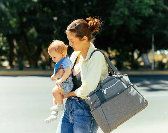 Básicos para tu bolsa si eres mamá